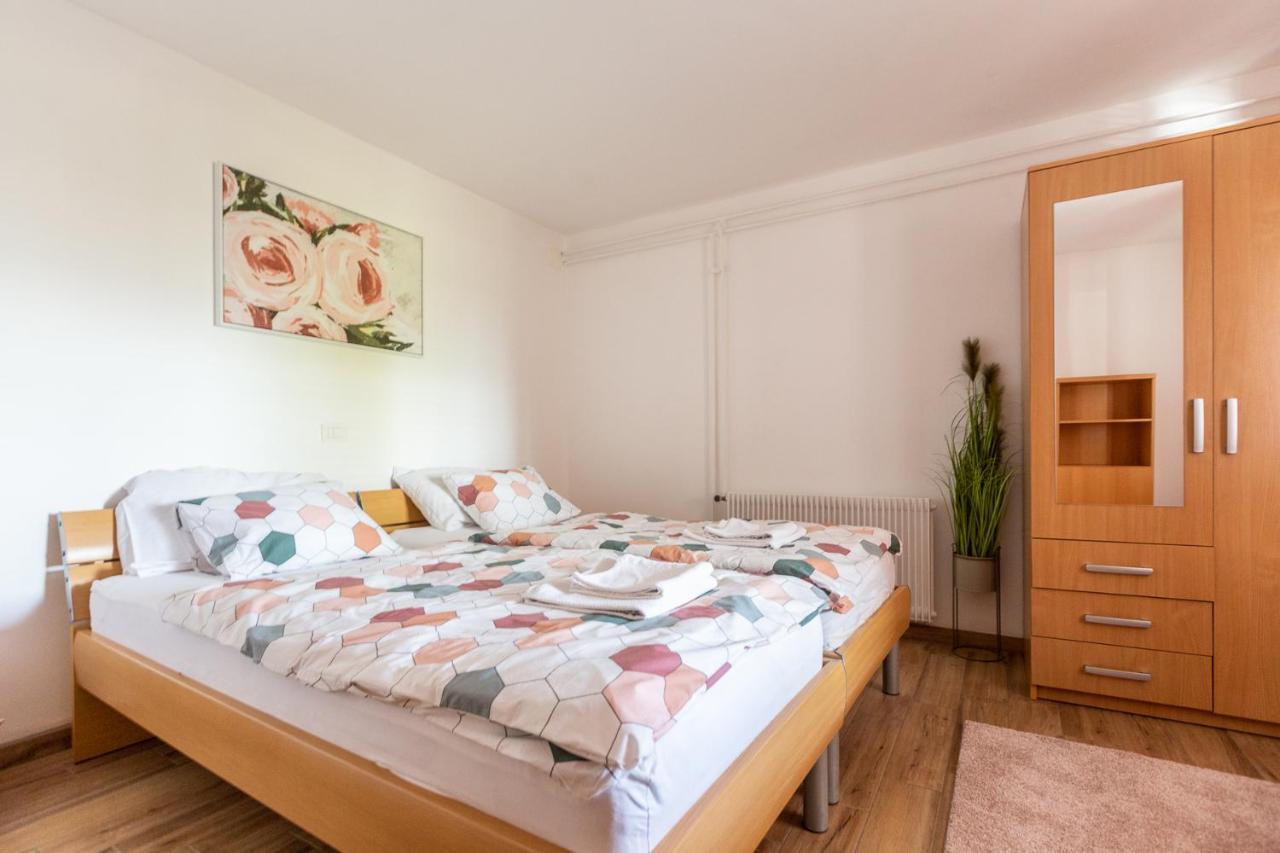 Apartments And Rooms Jeselnik ポルトローシュ エクステリア 写真