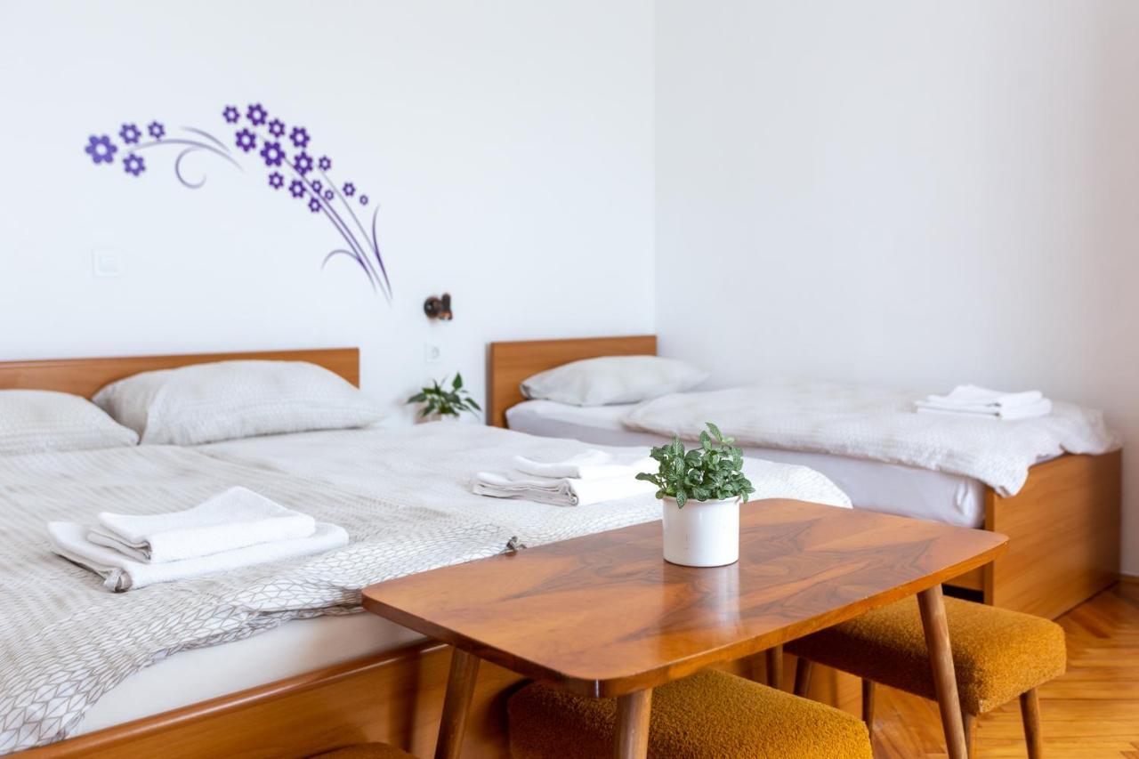 Apartments And Rooms Jeselnik ポルトローシュ エクステリア 写真